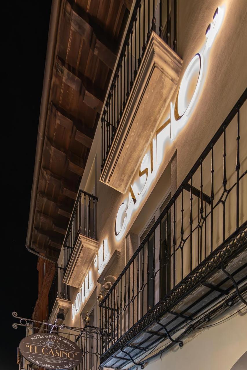 Hotel & Restaurante El Casino Вільяфранка-дель-Б'єрсо Екстер'єр фото